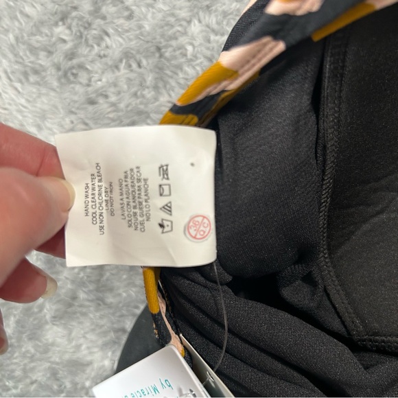 Beach Betty Slimming Control Cut Out Tie-Front One Piece Swimsuit Animal Sz 2X - Picture 10 of 16